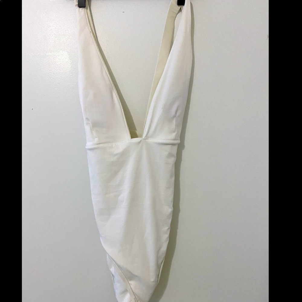 Deep V cross back white lined one piece